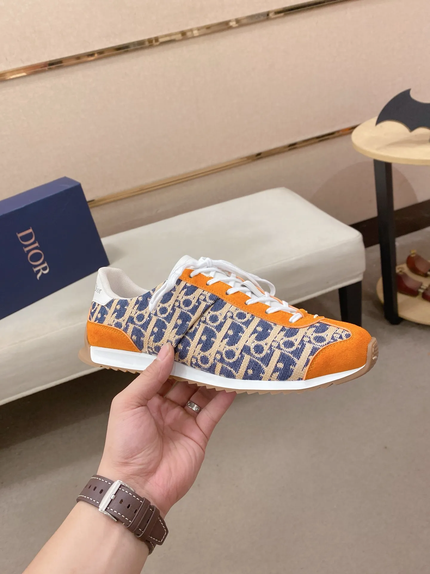 Men's shoes💰: 440💰Couple style💏 [Dior·Dior] New casual sports style men's shoes, new spring and summer design, perfect workmanship, lace-up lazy style to create wardrobe quality, upper: imported first-layer cowhide, mesh breathable lining soft and comfortable, ultra-light TPU wear-resistant outsole, simple, versatile fashion men's shoes, excellent color code number 35--44. (45,46 customized items are not returnable or exchangeable)